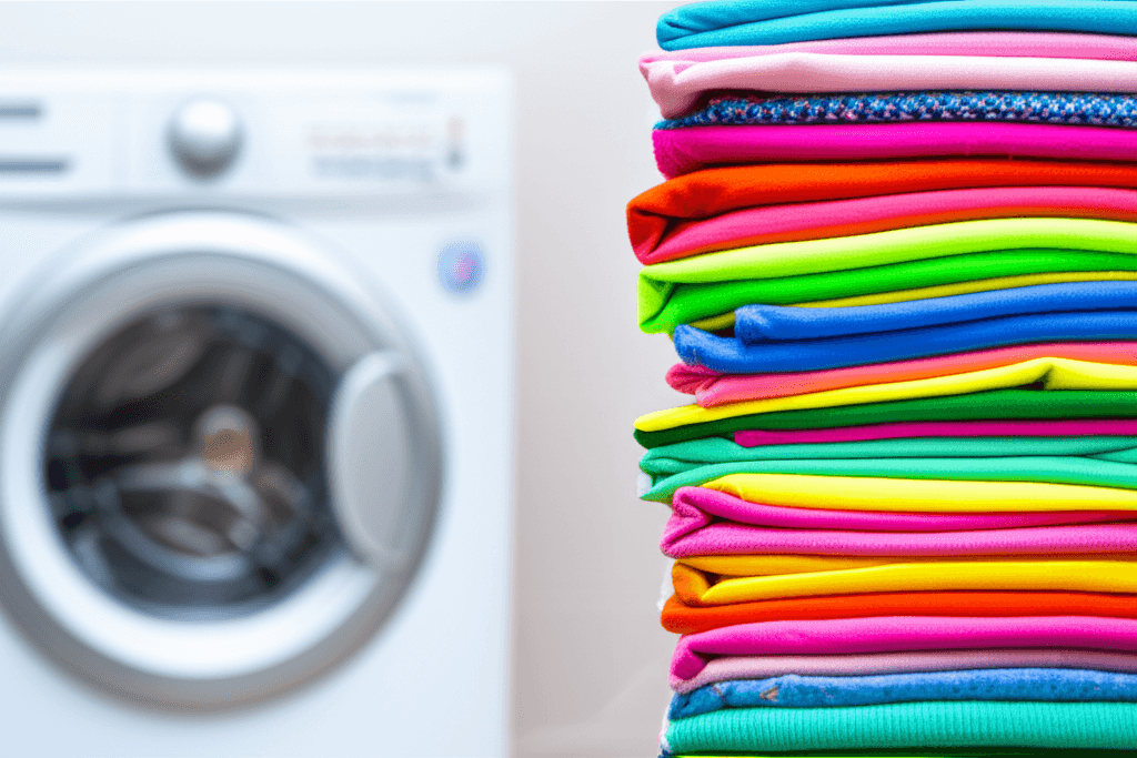 Renkli Çamaşırları Yıkama Sanatı: Solmayan Renklerin Sırrı