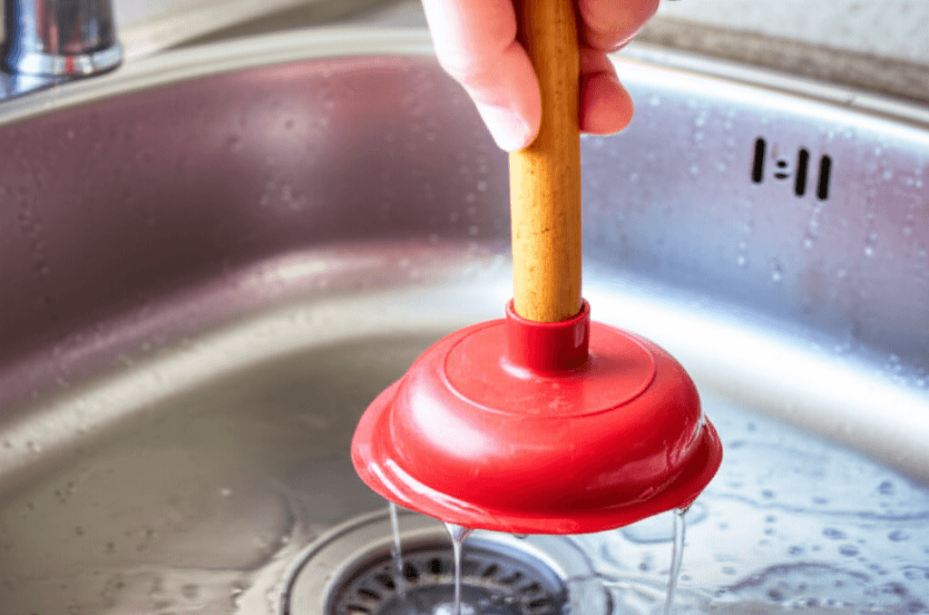 Tıkalı Gider Borularına Kesin Çözümler: Pratik ve Etkili Temizlik Yöntemleri